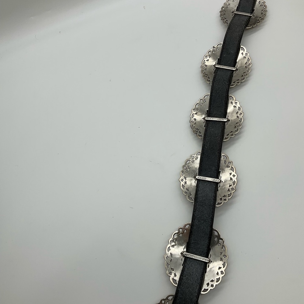 BRIGHTON CONCHO LEATHER BELT - Picture 3 of 13